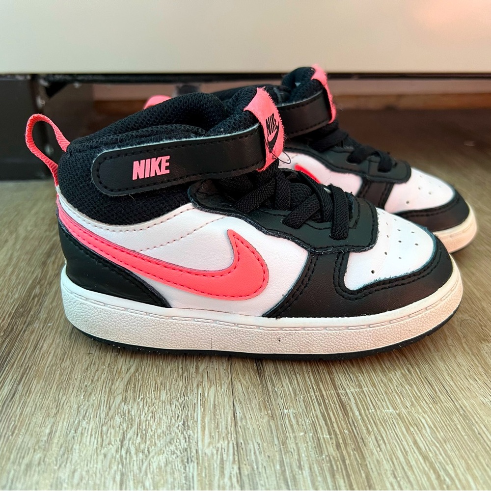Nike Kids Black and Pink Sneakers